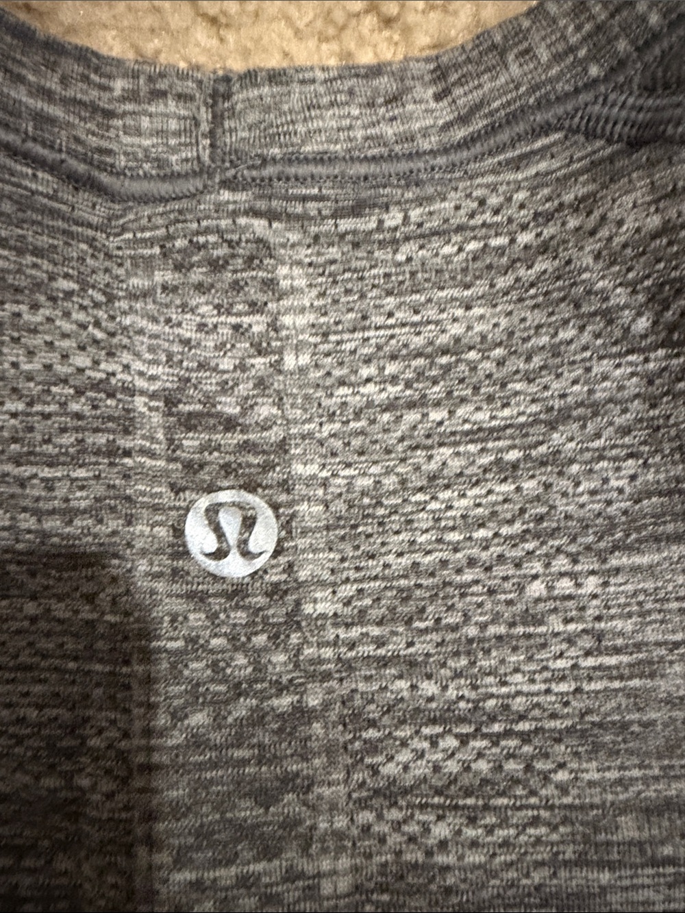 Lululemon swiftly tee - Picture 2 of 6